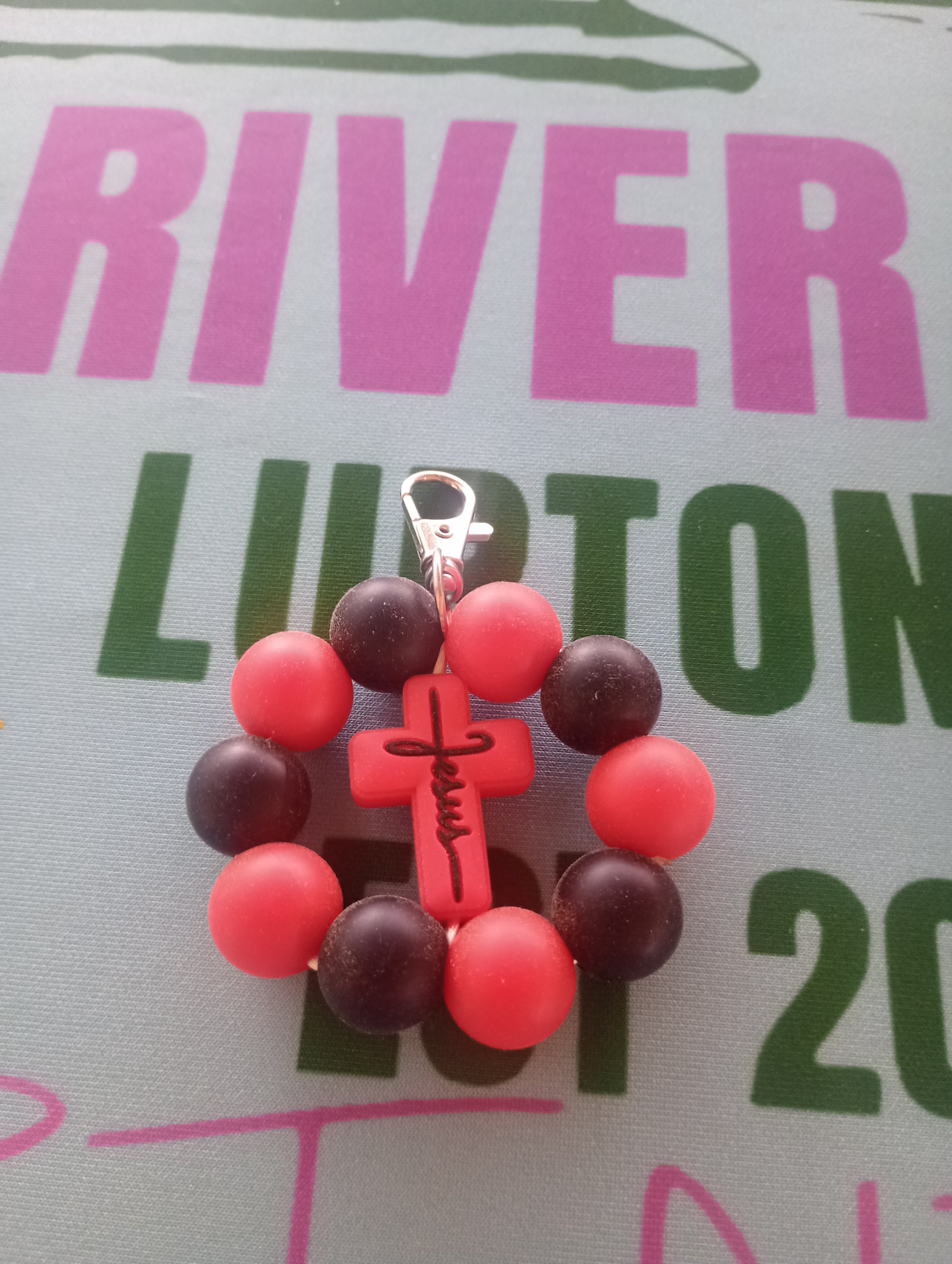 Keychain - Jesus/Cross - Silicone beaded image 0