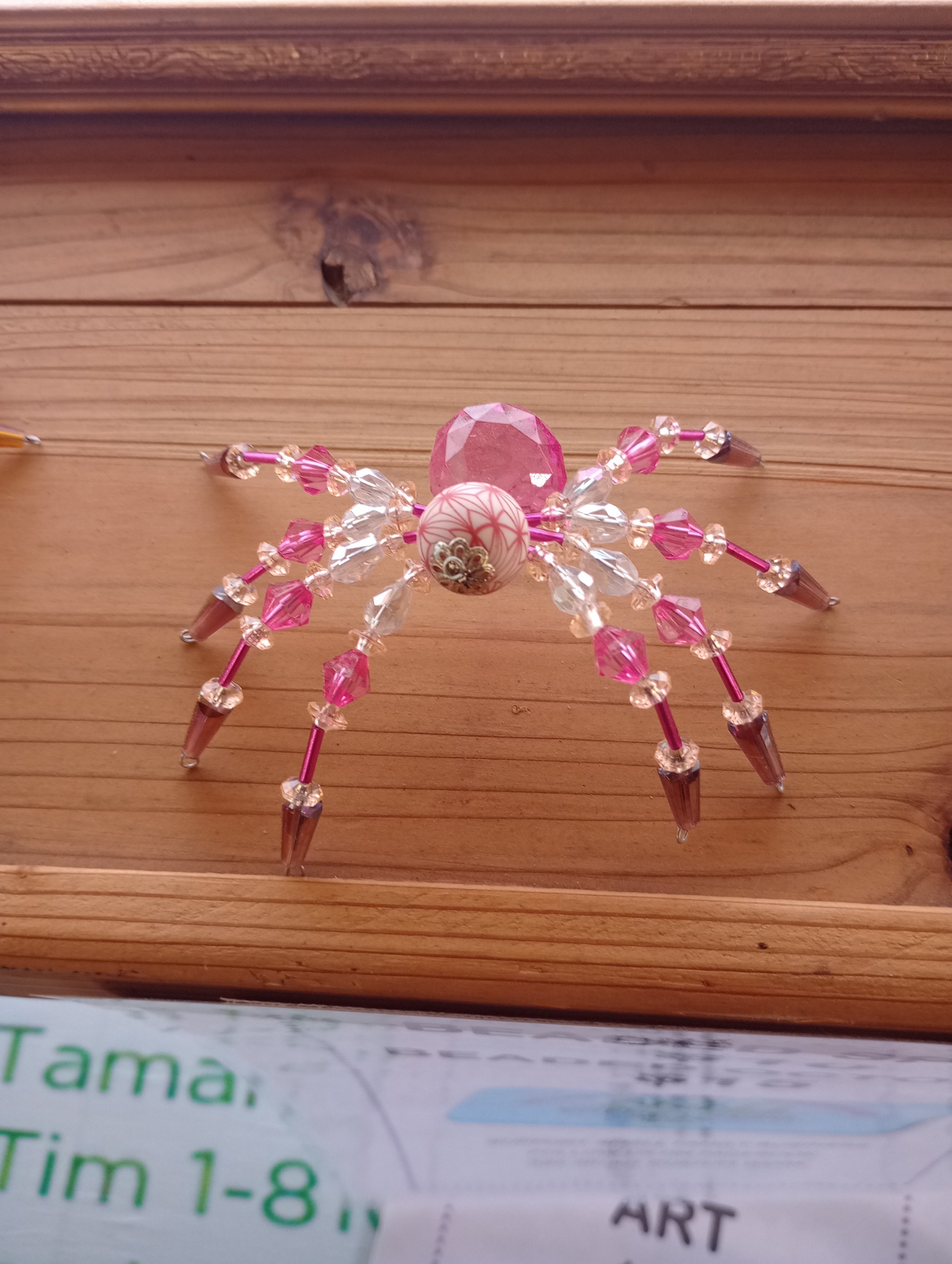 Beaded tabletop spider -pink body image 0